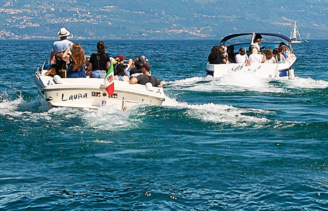 Group boat trips Sirmione